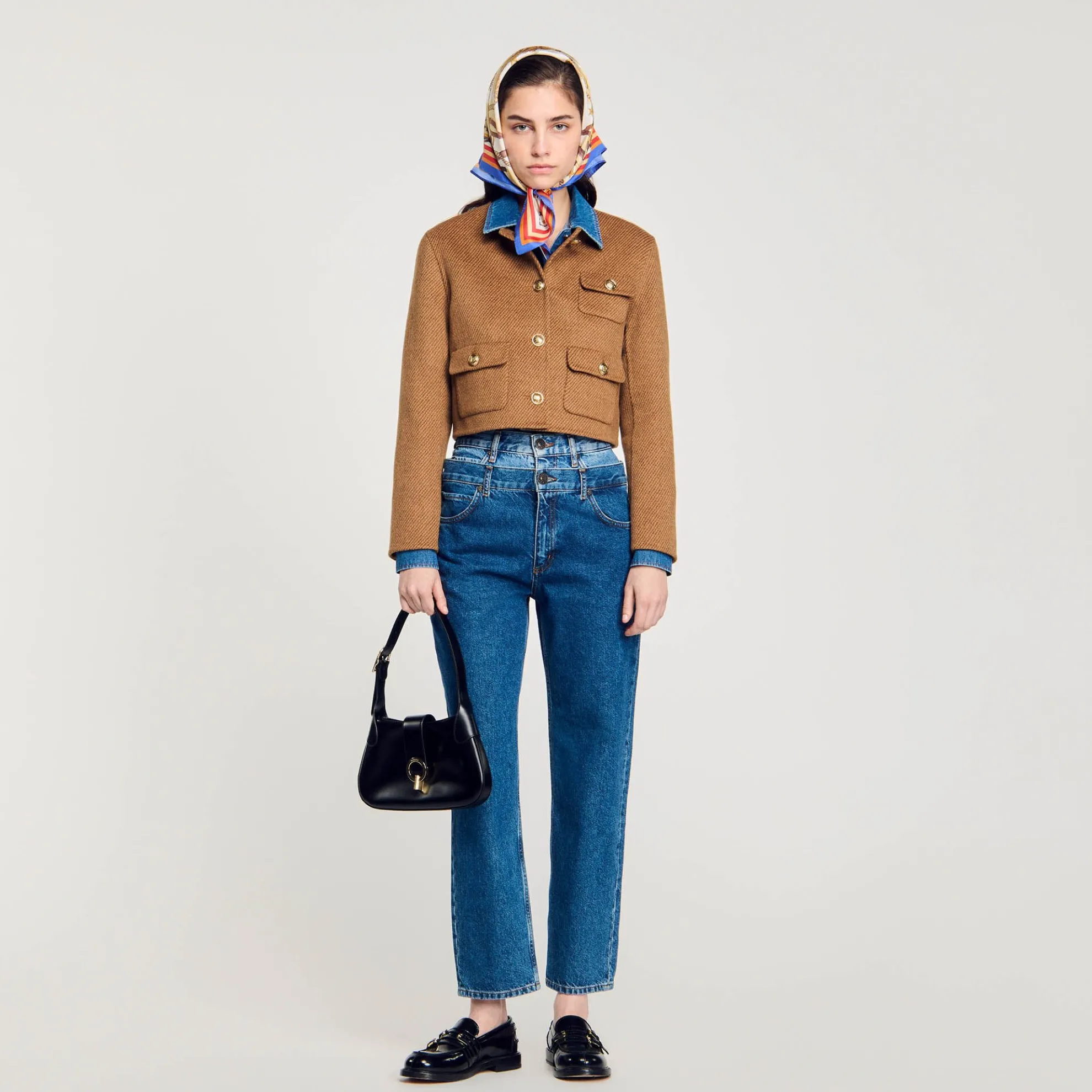 Kort Jasje Met Knopen