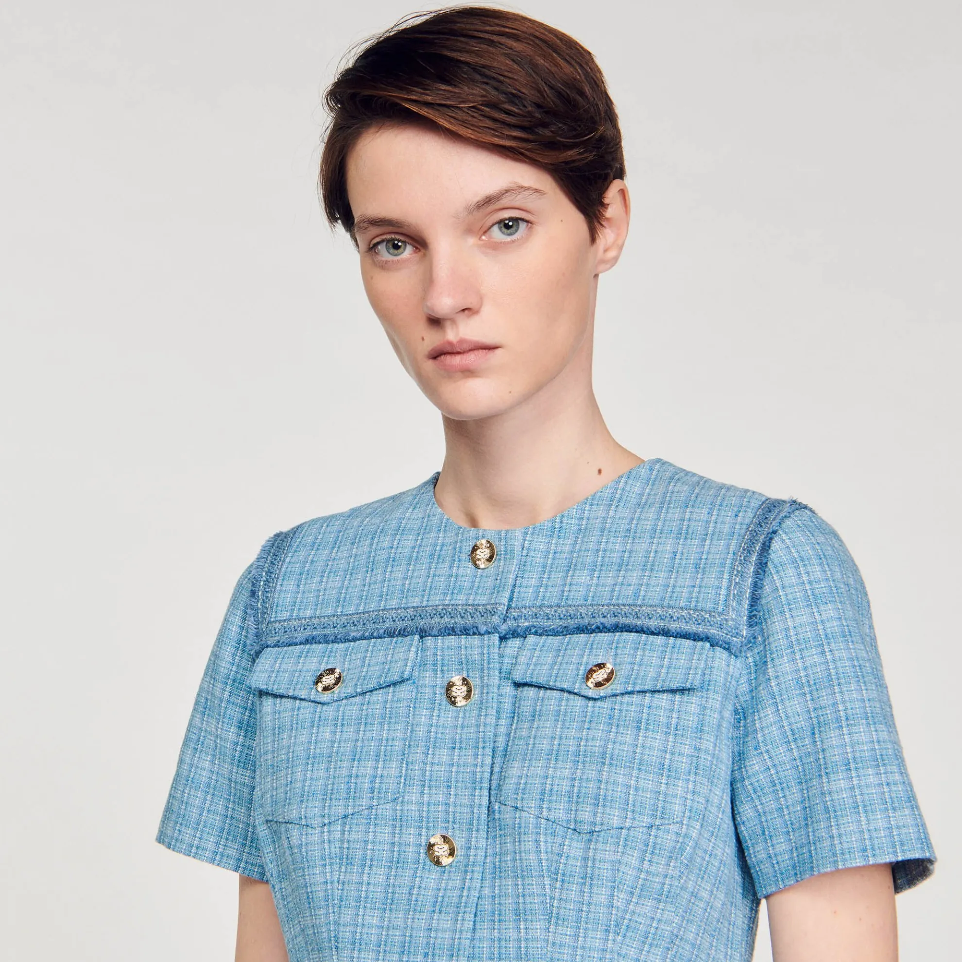 Korte Tweed Jurk Met Knoopsluiting