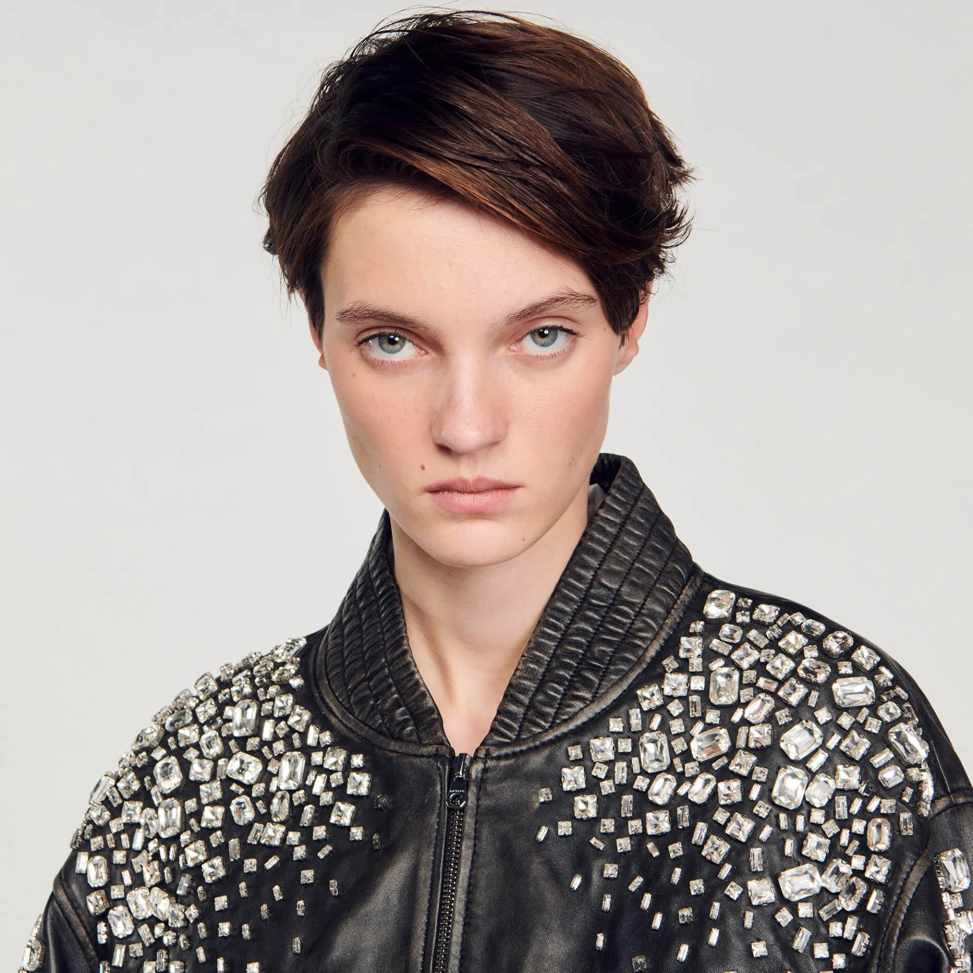 Leren Jack Met Kristallen