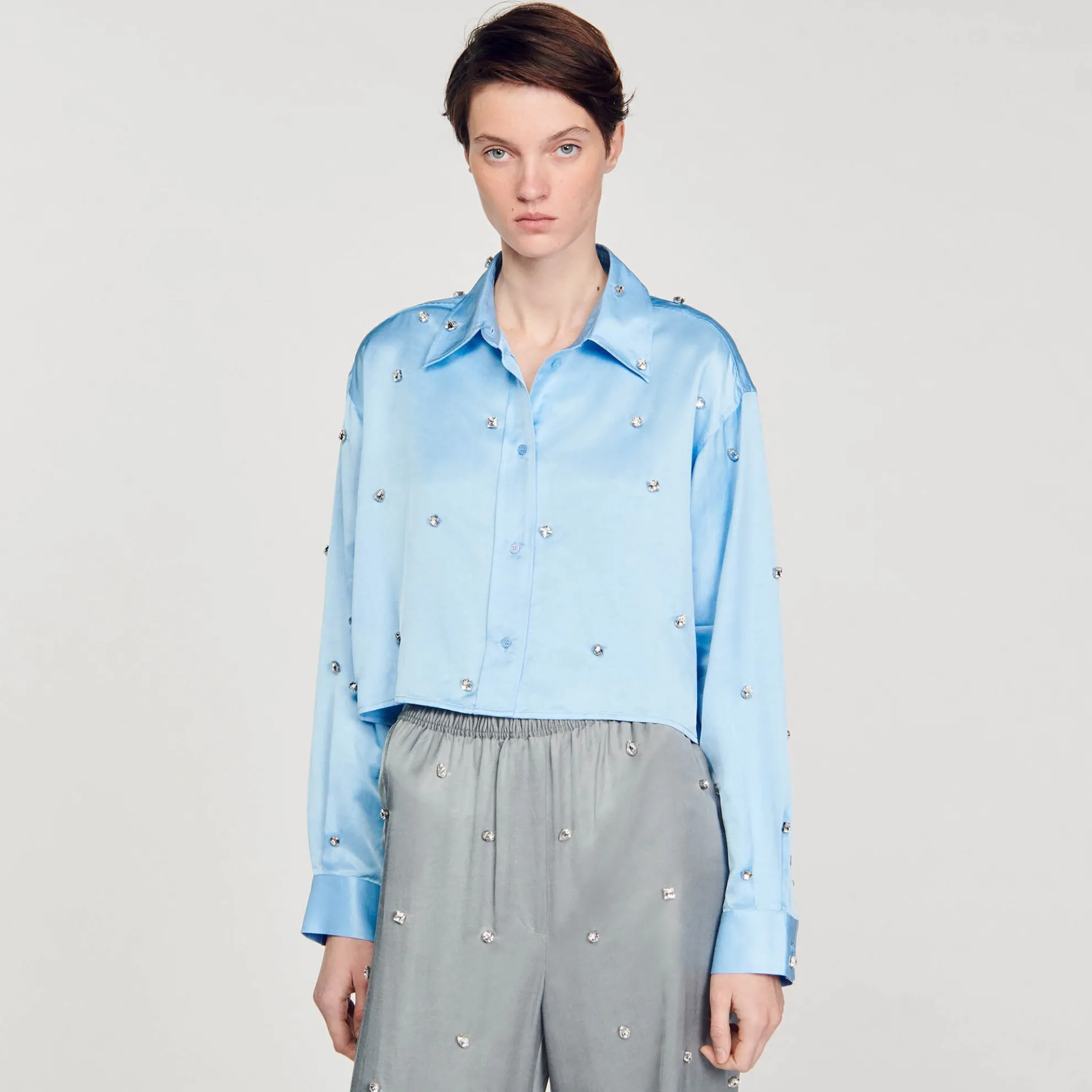 Satijnachtige Overhemdblouse Met Stras