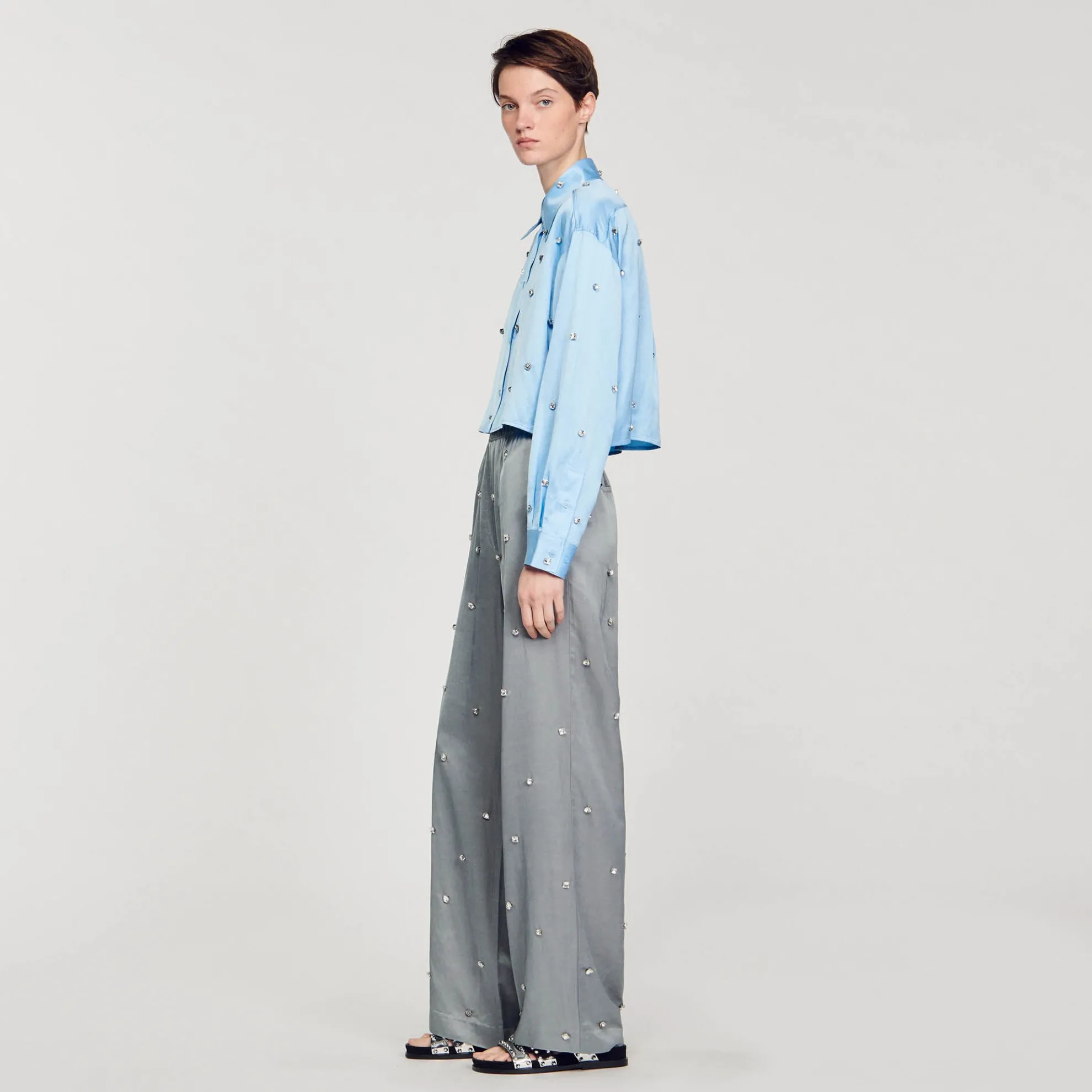 Satijnachtige Overhemdblouse Met Stras